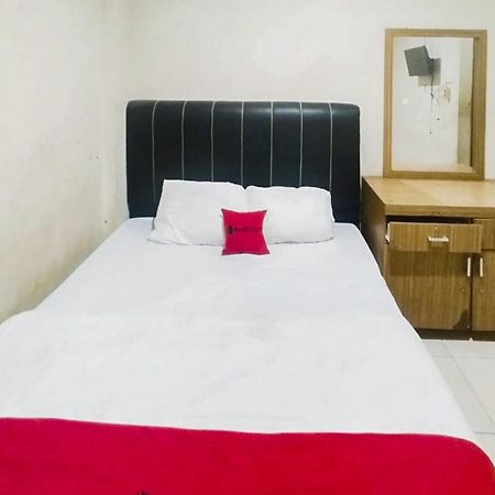 Reddoorz At Jalan Diponegoro Bandar Lampung Hotel Exterior foto