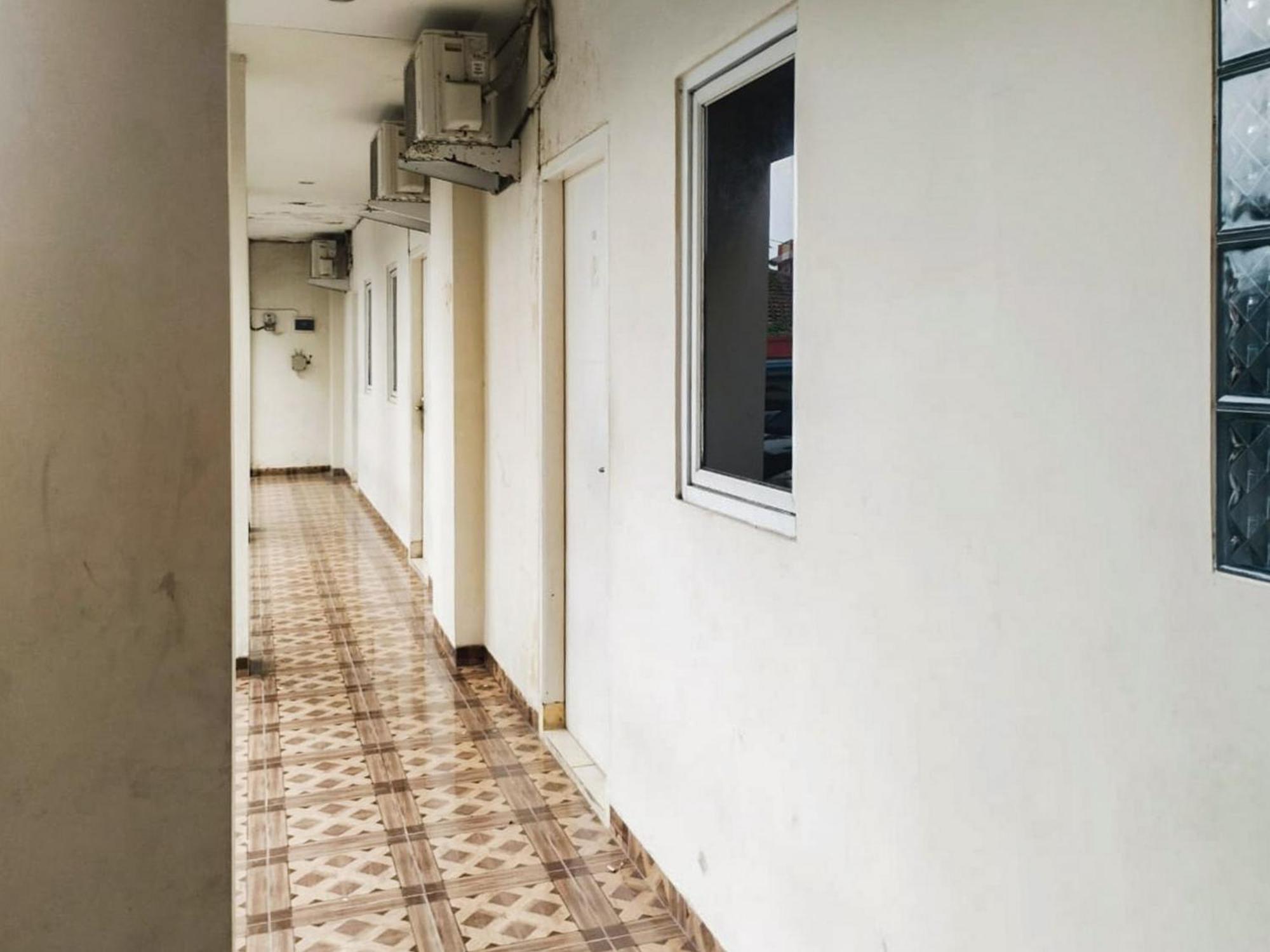 Reddoorz At Jalan Diponegoro Bandar Lampung Hotel Exterior foto