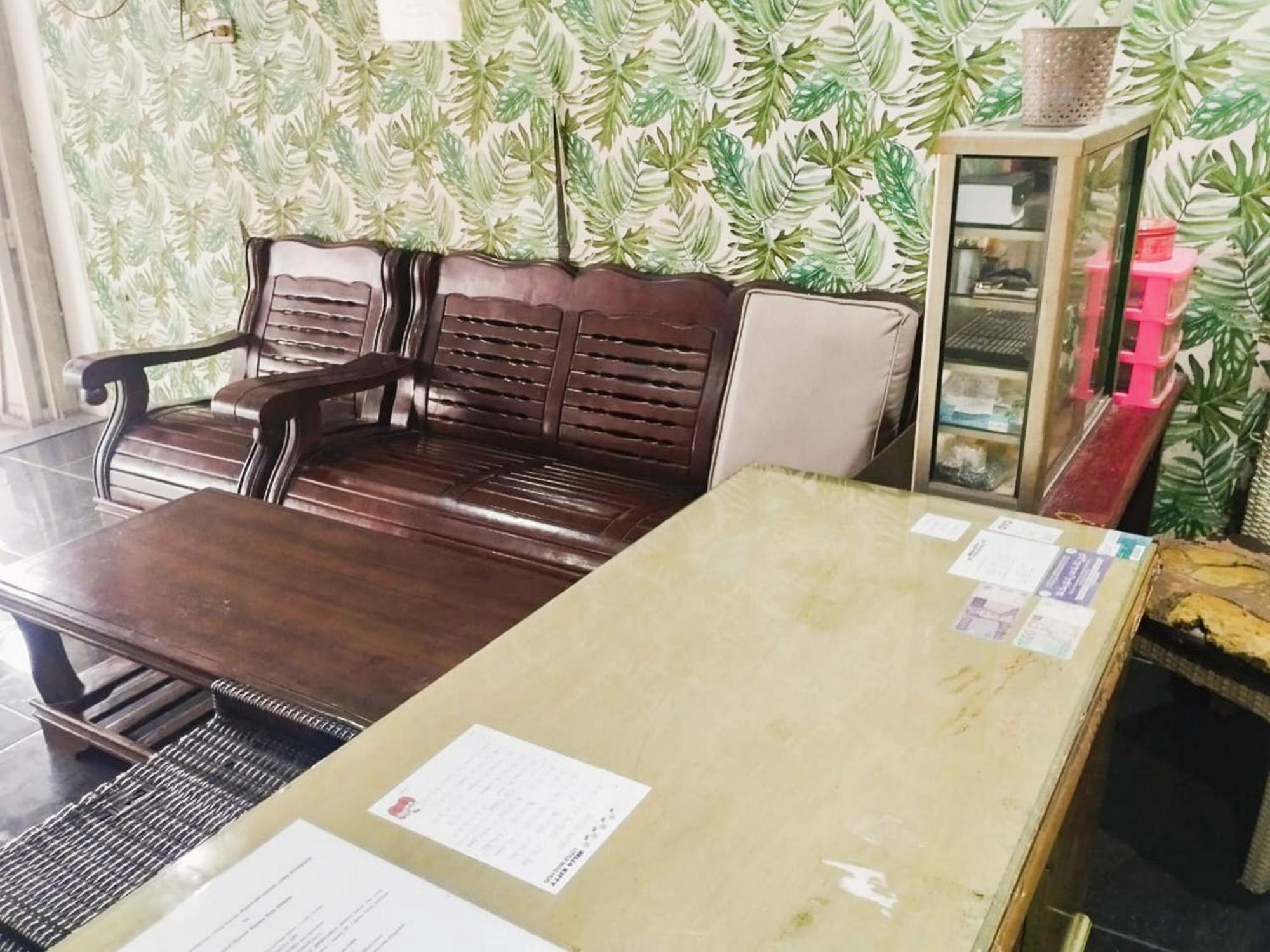 Reddoorz At Jalan Diponegoro Bandar Lampung Hotel Exterior foto