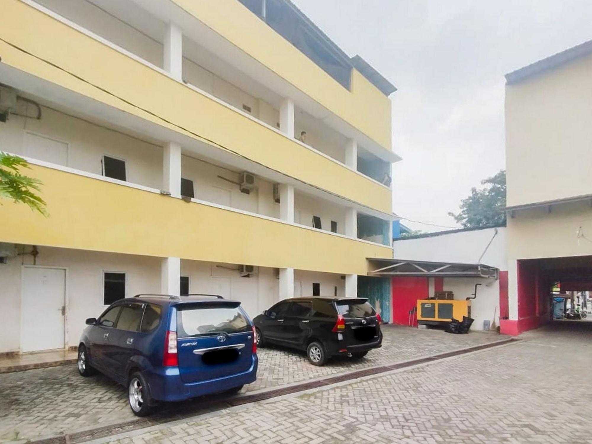Reddoorz At Jalan Diponegoro Bandar Lampung Hotel Exterior foto